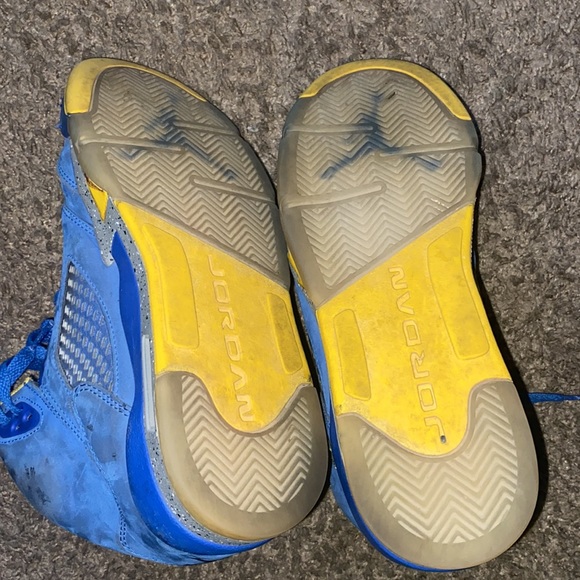 Jordan 5 RETRO LANEY VARISTY ROYAL (GS) 18’ - Picture 4 of 6